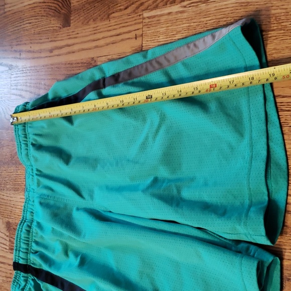 (S) Under Armour Loose Fit HeatGear Basketball Shorts Sporty Classic Gym Workout - Picture 5 of 10